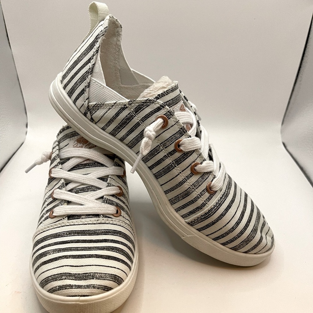 Roxy Surf - Libbie Size 7 Black & White Stripe